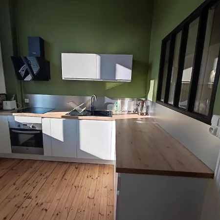 Apartment Lumineux Refait A Neuf, Coeur De *